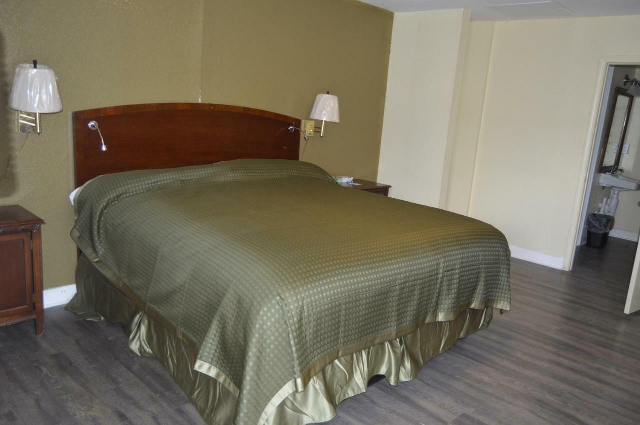 Regency Inn Toccoa Bagian luar foto