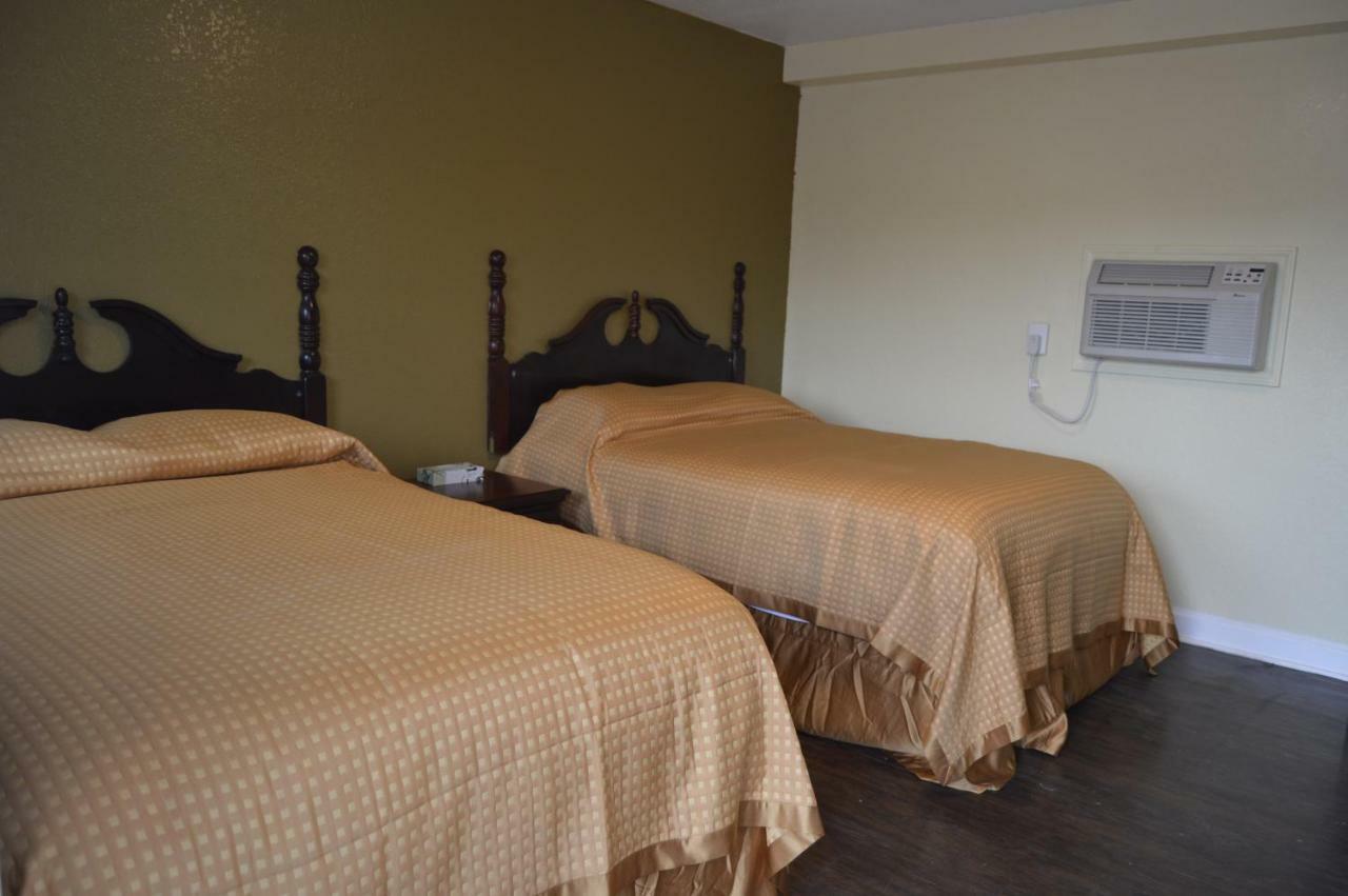 Regency Inn Toccoa Bagian luar foto