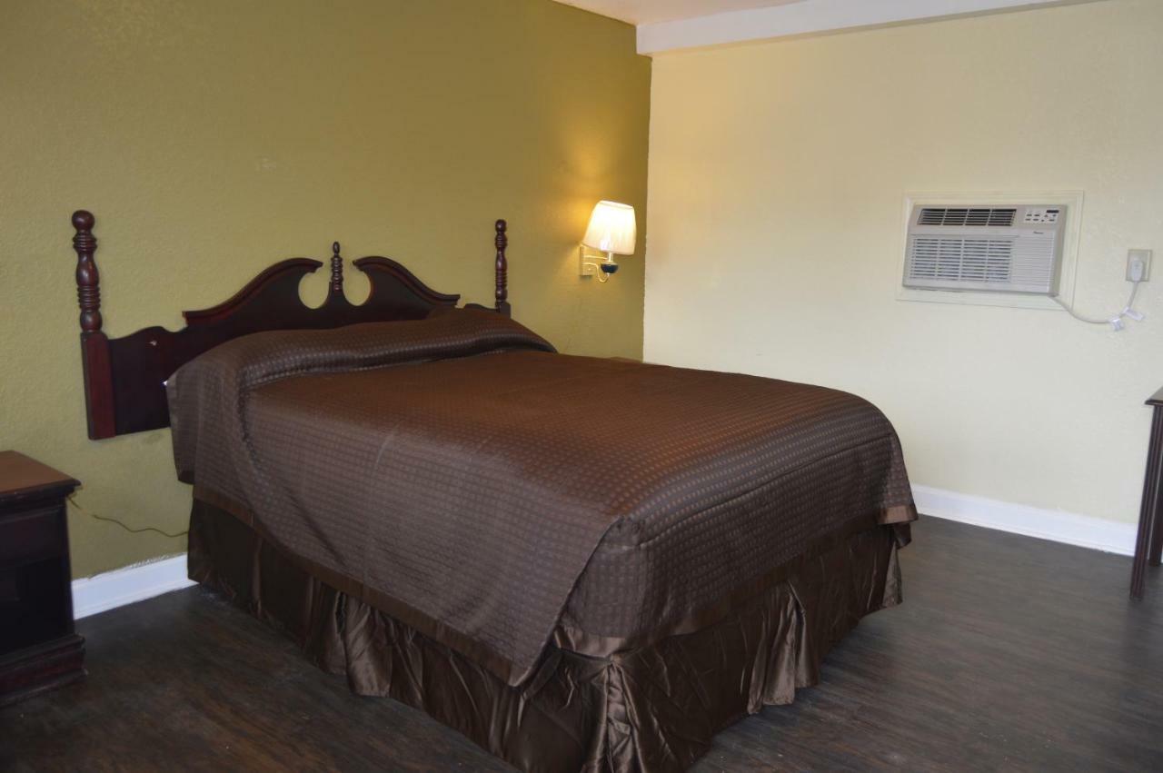 Regency Inn Toccoa Bagian luar foto